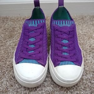Native youth size 2